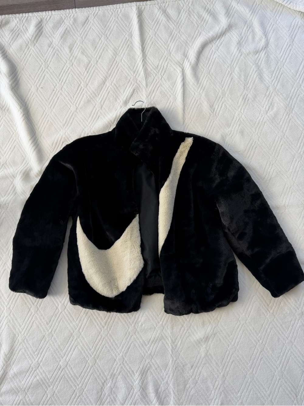 Nike Faux Fur Swoosh Jacket Black Sail Women’s Small NWOT